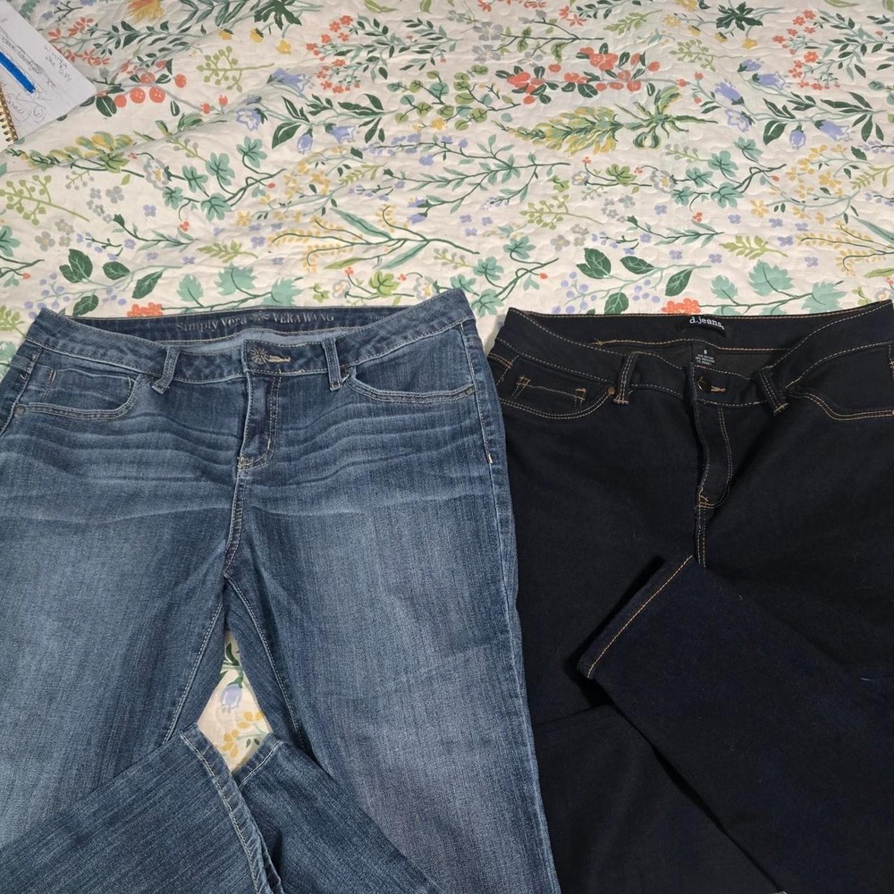 Lot of 2 Womens Skinny Jeans Simply Vera Vera Wang Medium Wash d.jeans Dark Wash